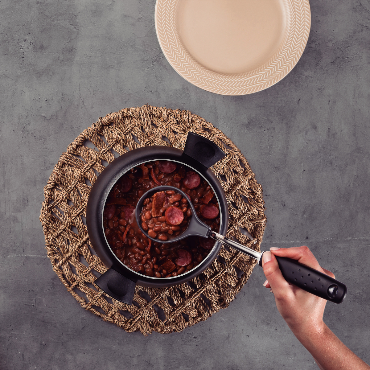 Tramontina Utilita Nylon Ladle, Polypropylene