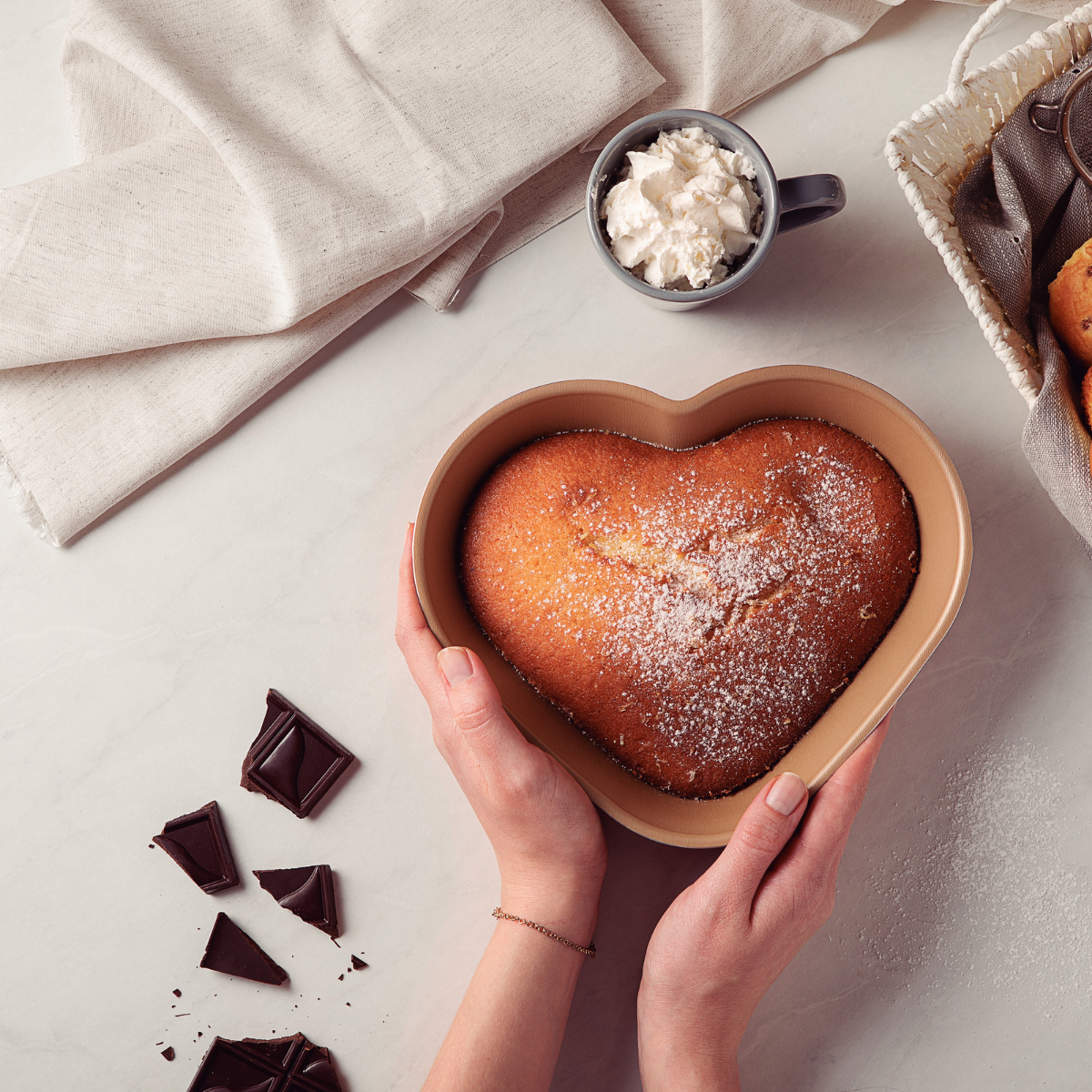 Tramontina Brasil 24cm Heart Cake Mold, Non-Stick