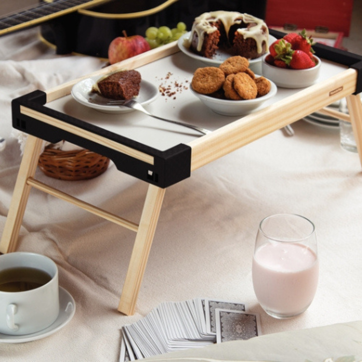 Tramontina Serving Tray in Solid Wood and Folding Feet, Bed tray