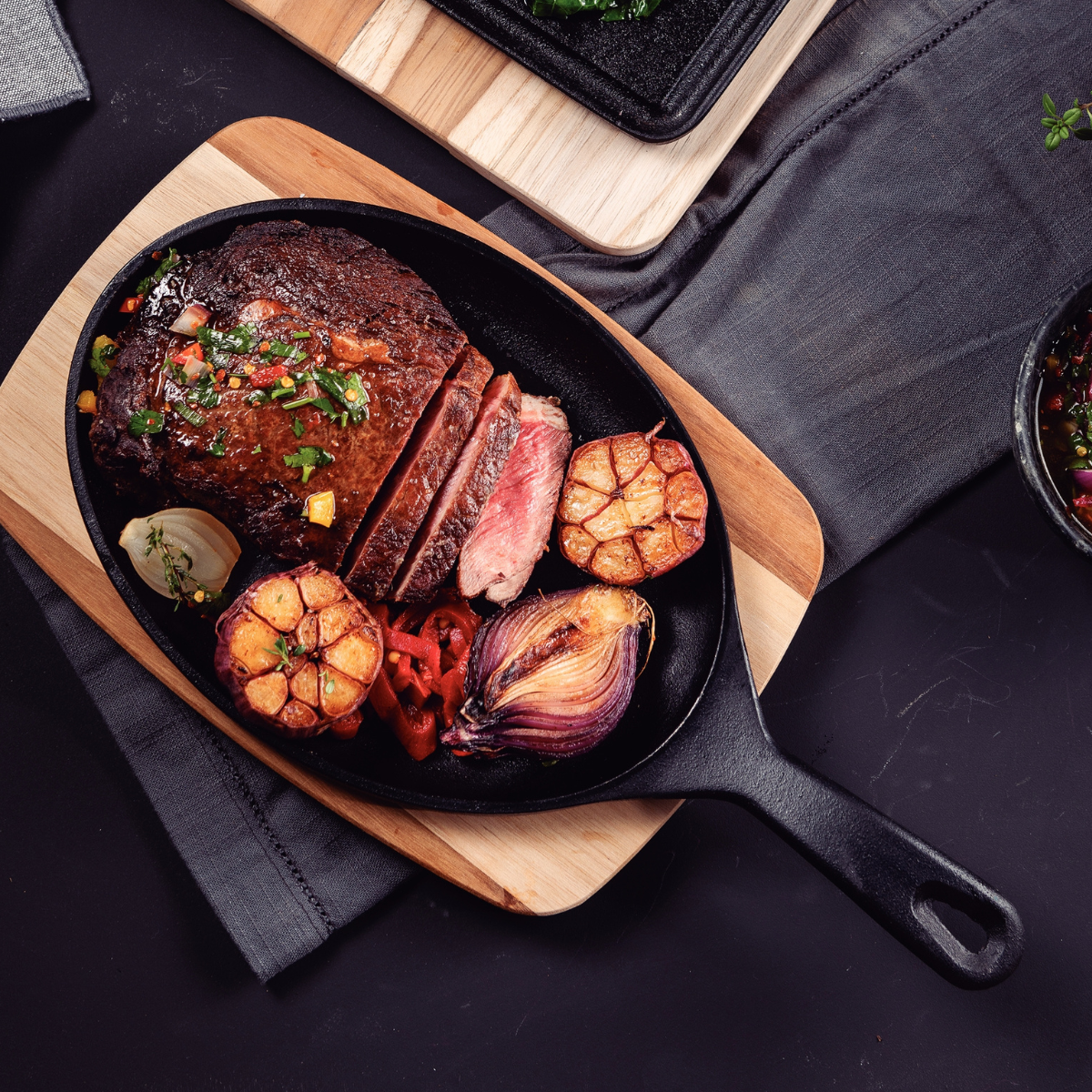 Tramontina Mix Grill Cast Iron Barbecue Board