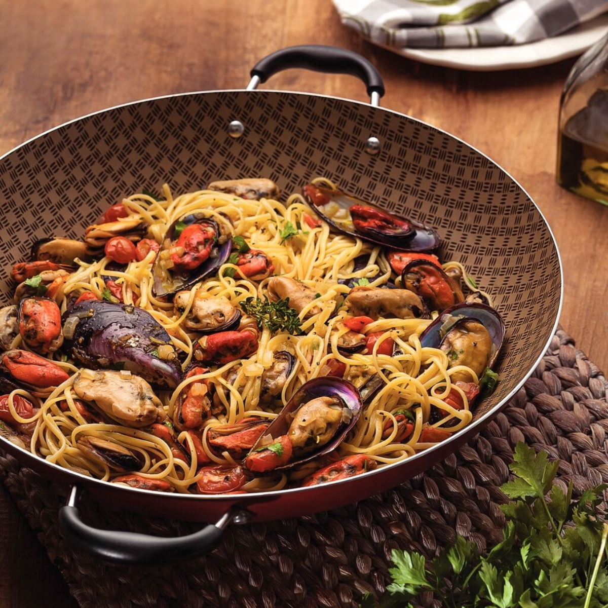 Tramontina Paris Wok with Lid, Non-stick