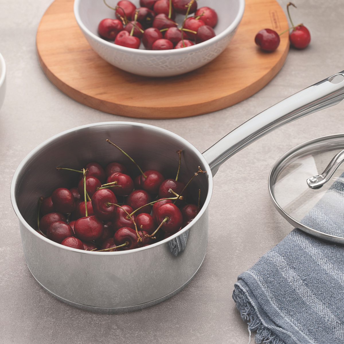 Tramontina Una 16cm Sauce Pan with Lid, 18/10 Stainless Steel, Induction