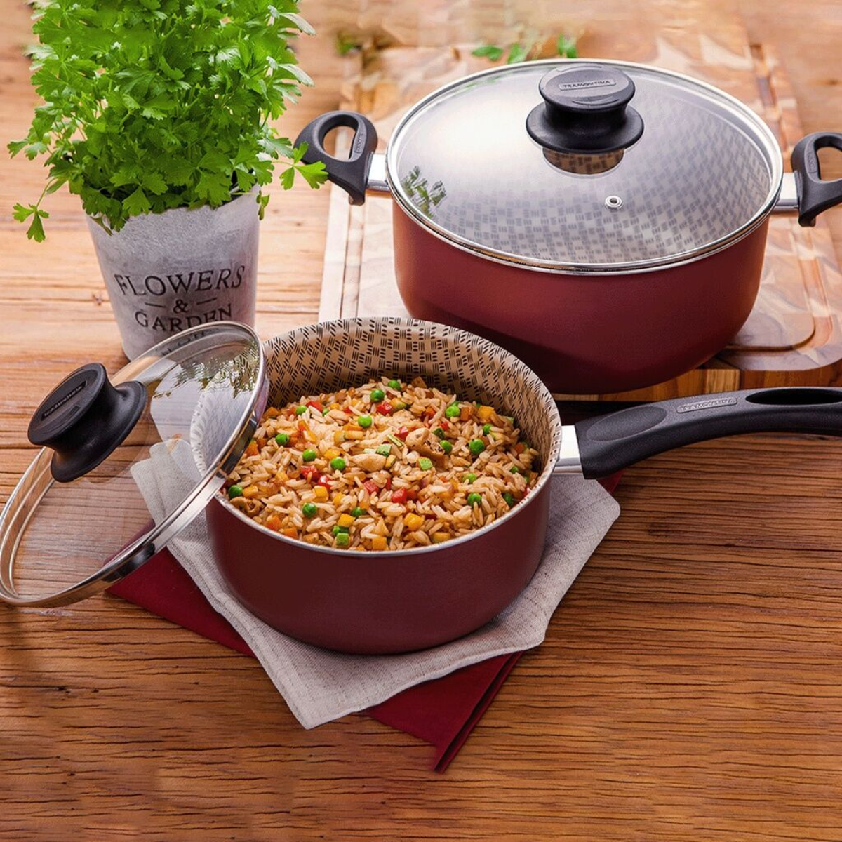 Tramontina Paris Sauce Pan with Lid, Non-stick